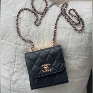 CHANEL 22C Mini Trendy CC in RARE Rose Gold with Authentication